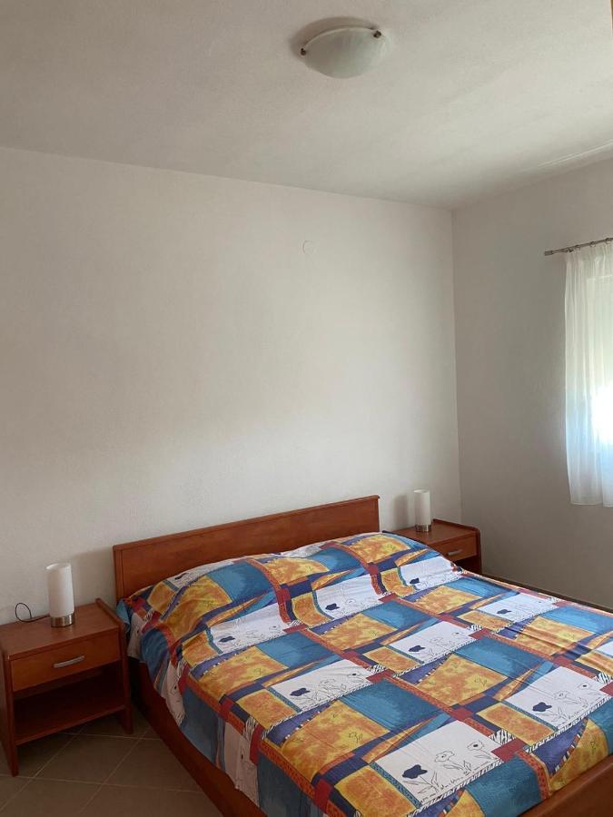 Apartmani Mima Nečujam Екстериор снимка