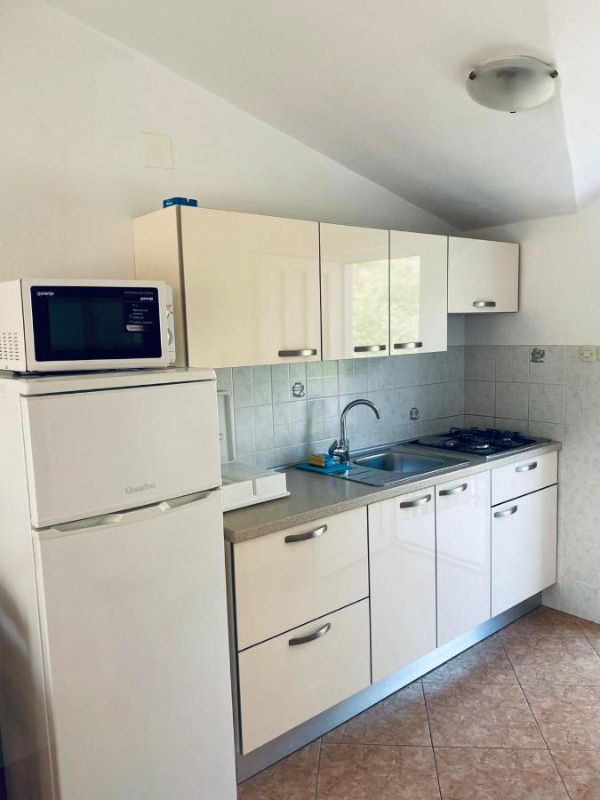 Apartmani Mima Nečujam Екстериор снимка