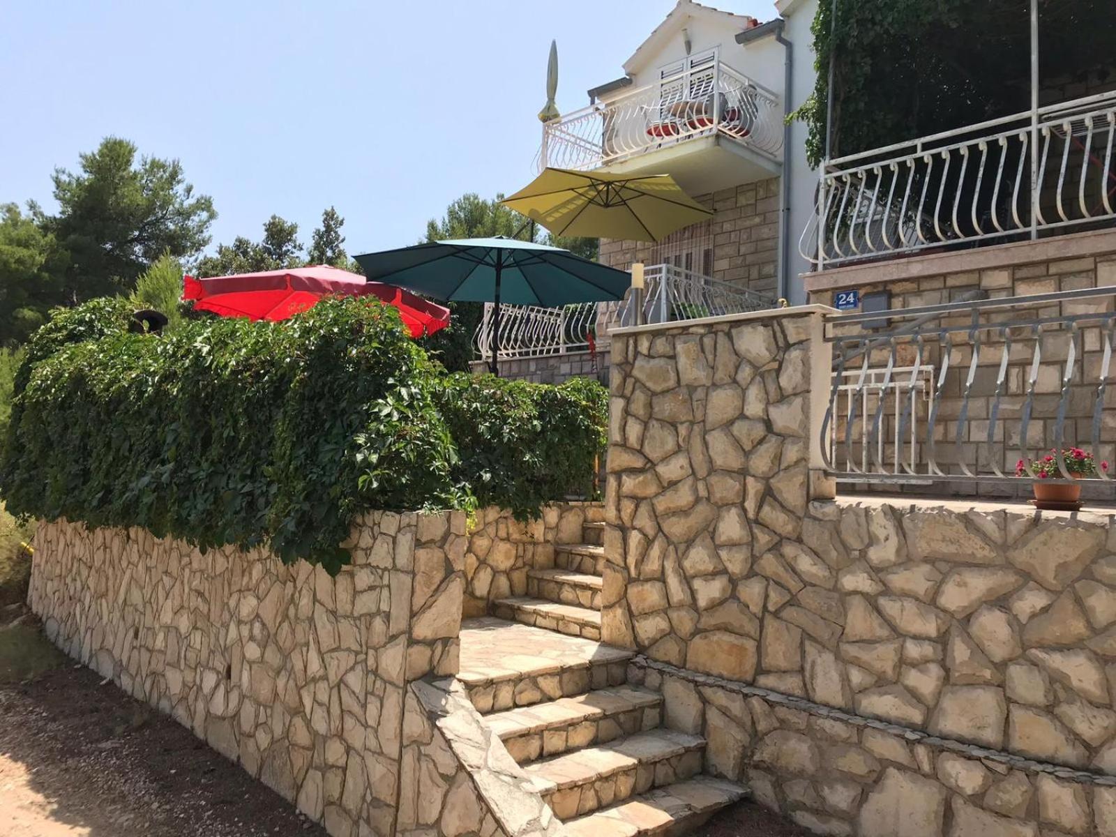 Apartmani Mima Nečujam Екстериор снимка